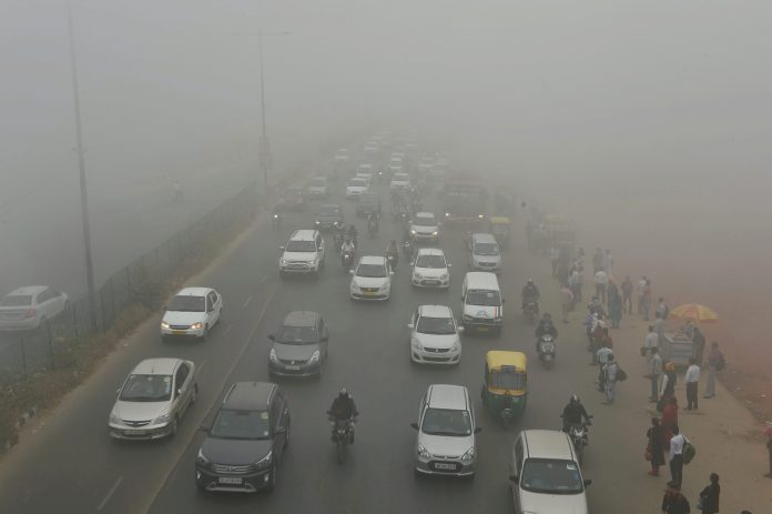 अर्थव्यवस्था खुलने और पराली जलाने की शुरूआत के साथ दिल्ली में फिर बढ़ेगा  प्रदूषण